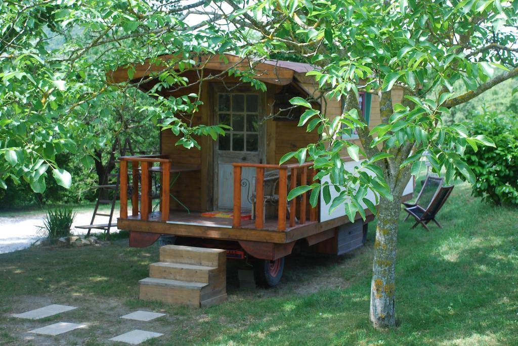 Maison D'Hotes Ainsi Soie T-Il Combovin Zewnętrze zdjęcie