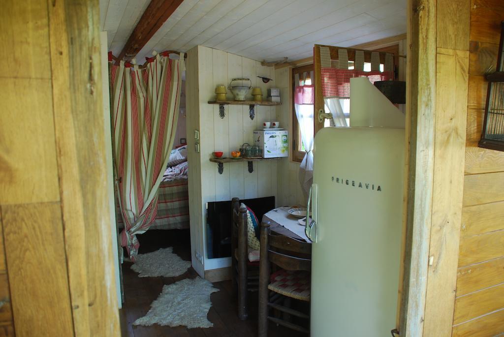 Maison D'Hotes Ainsi Soie T-Il Combovin Pokój zdjęcie